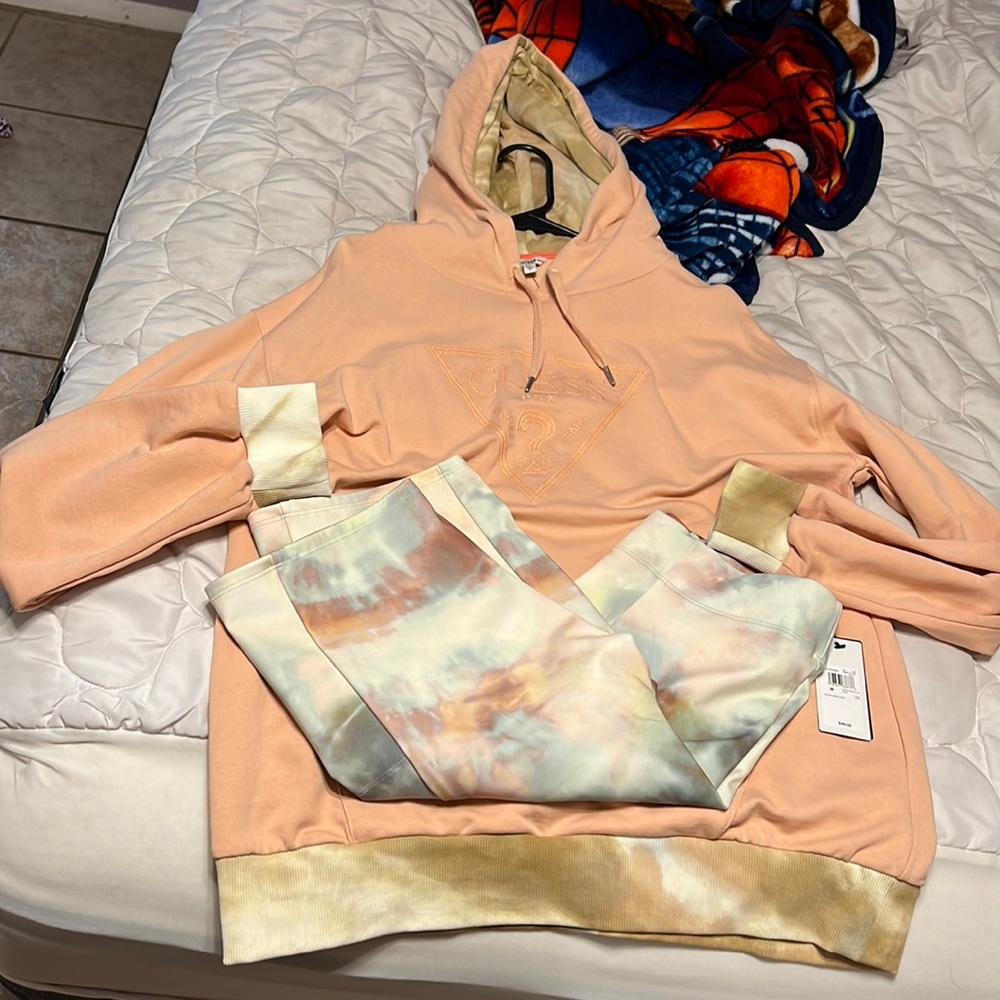 NWT guess hoodie tie dye short set